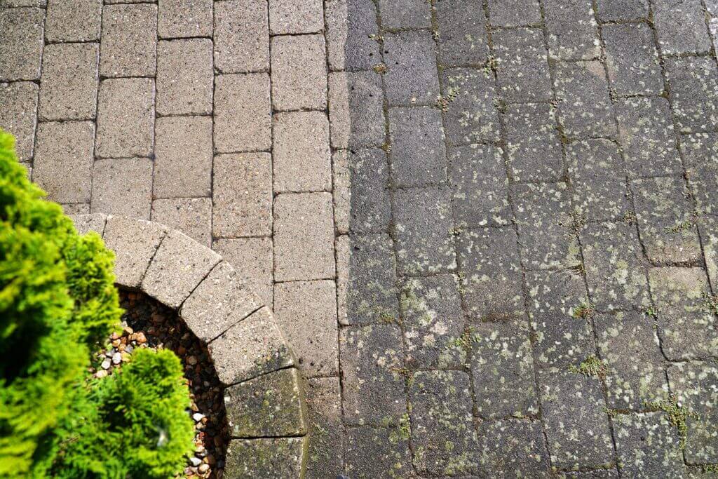 High,Pressure,Water,Cleaning,.,Before,And,Efter.