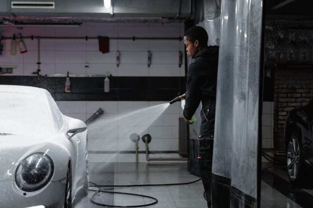Finding Reliable Outside House Cleaning Near Me in Ocala & The Villages 2 comparison of DIY pressure washer versus professional soft wash equipment